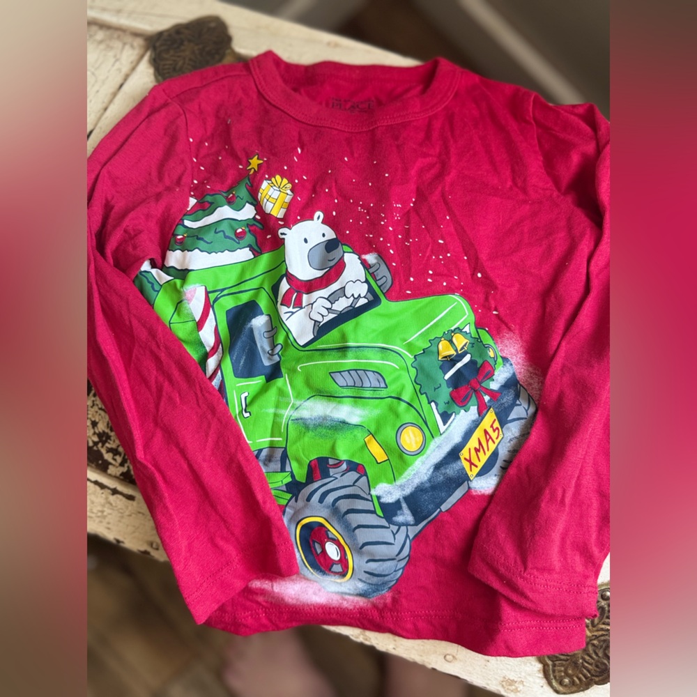 The Children's Place 3T Red Holiday Graphic Tee